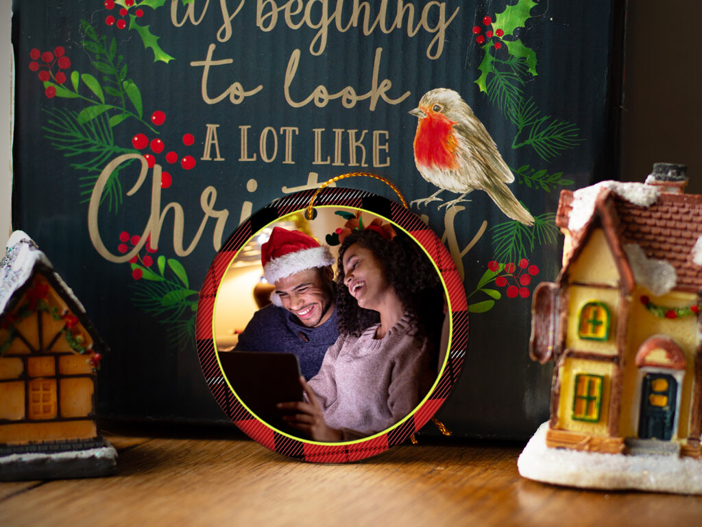 PERSONALIZED PHOTO ORNAMENTS